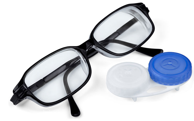 14 Reasons Why Prescription Glasses Are Better Than Contact Lenses